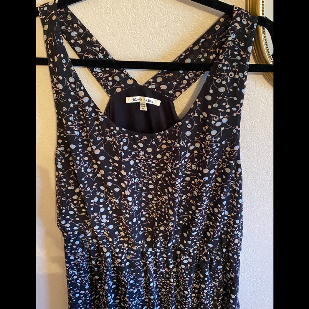 Dress - Picture 2 of 4